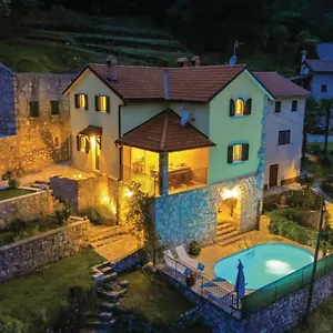 Sirotnjak , Lovran Kroatien